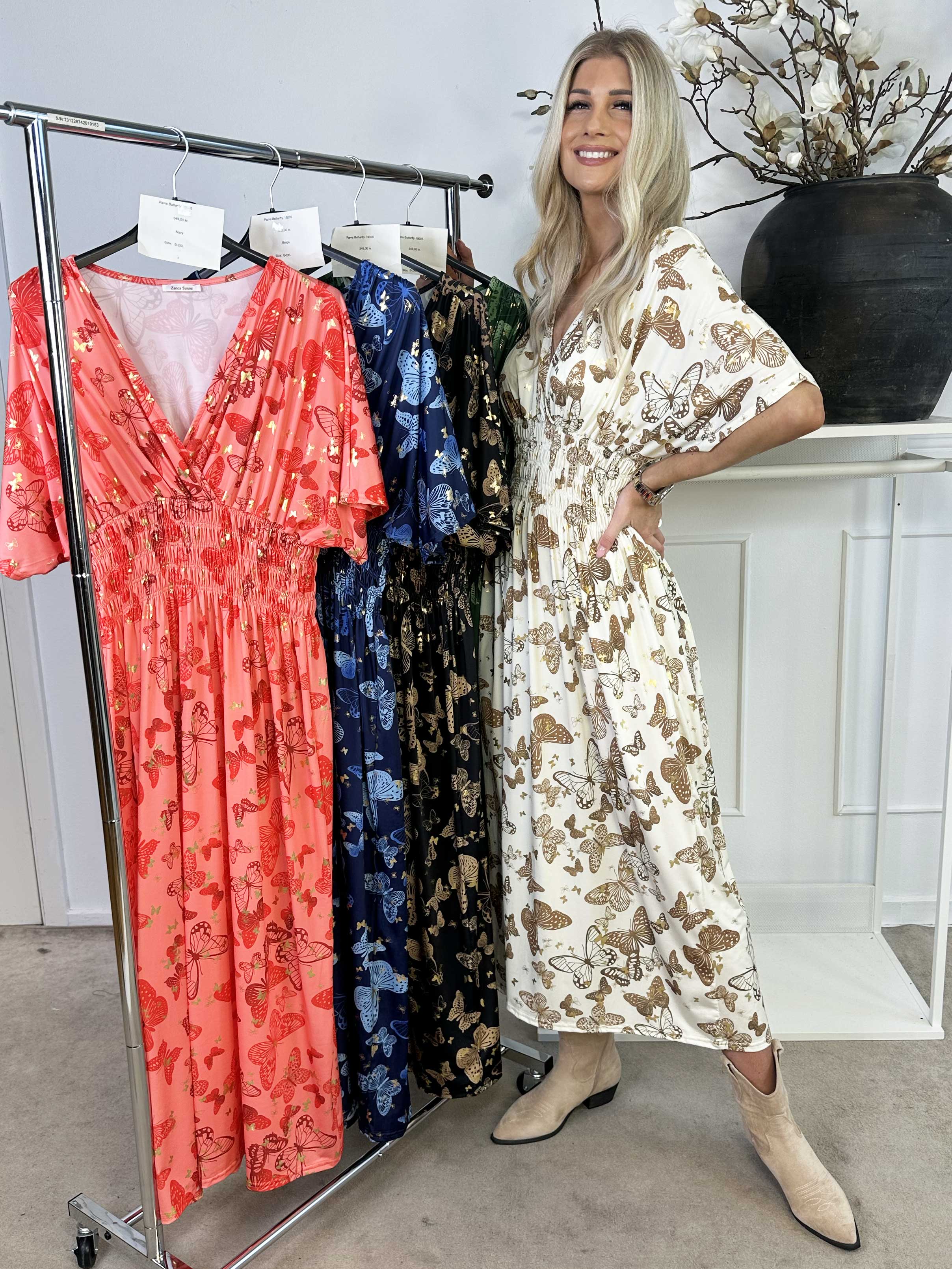 Pams Butterfly - Lang elastisk kjole med smock i livet